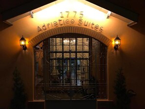 Exterior - 1775 Adriatico Suites (Manila)