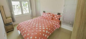 3 Bedroom Villa | 3 bedrooms, individually decorated, individually furnished, desk - Baan Praram 6 By Puppap (Cha-am)