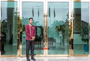 Concierge desk