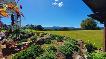 Triple Room, Mountain View | Garden view