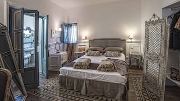 Chambre Double Deluxe, salle de bains privĂ©e, cĂŽtĂ© jardin (NĂČstos)