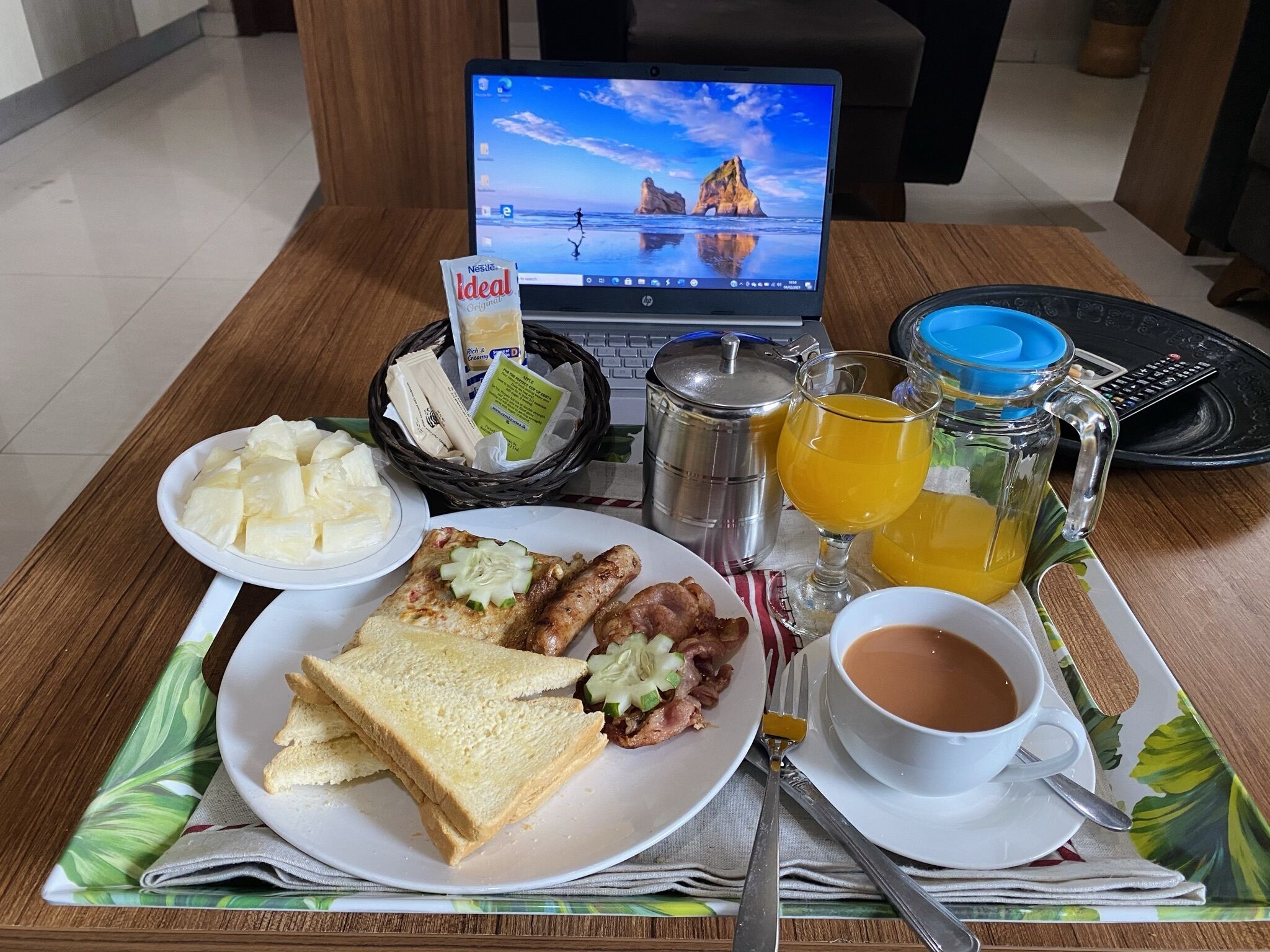 daily full breakfast (usd 10 per person)