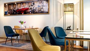 Sala de estar en el lobby