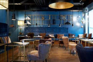 Lunch and dinner served, Mediterranean cuisine