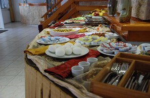 Buffet - Rain Hotel (Erdemli)