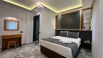 Minibar, coffres-forts dans les chambres, bureau, chambres insonorisées