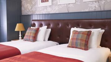 Standard Twin Room | Desk, iron/ironing board, free WiFi, bed sheets