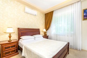 クラシック スイート 2 ベッドルーム キッチン エグゼクティブフロア | 2 室のベッドルーム、低刺激性寝具、テンピュール、ミニバーのアイテム (無料)