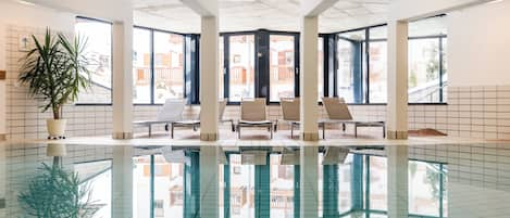 Indoor pool, outdoor pool