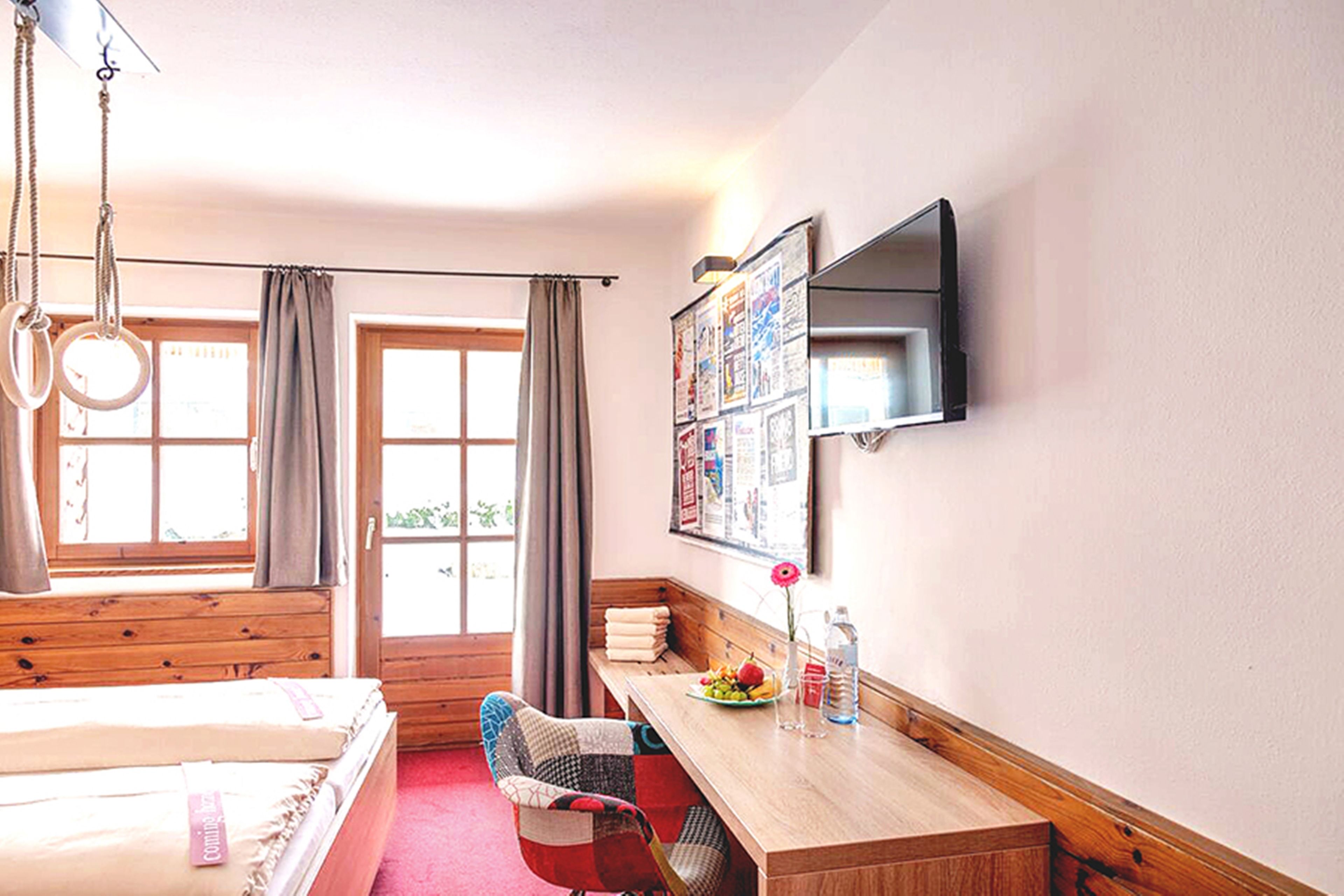 2 bedrooms, in-room safe, free wifi, bed sheets