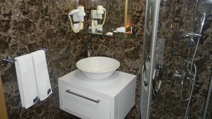 Suite | Bathroom sink - Sun Suites (Istanbul)