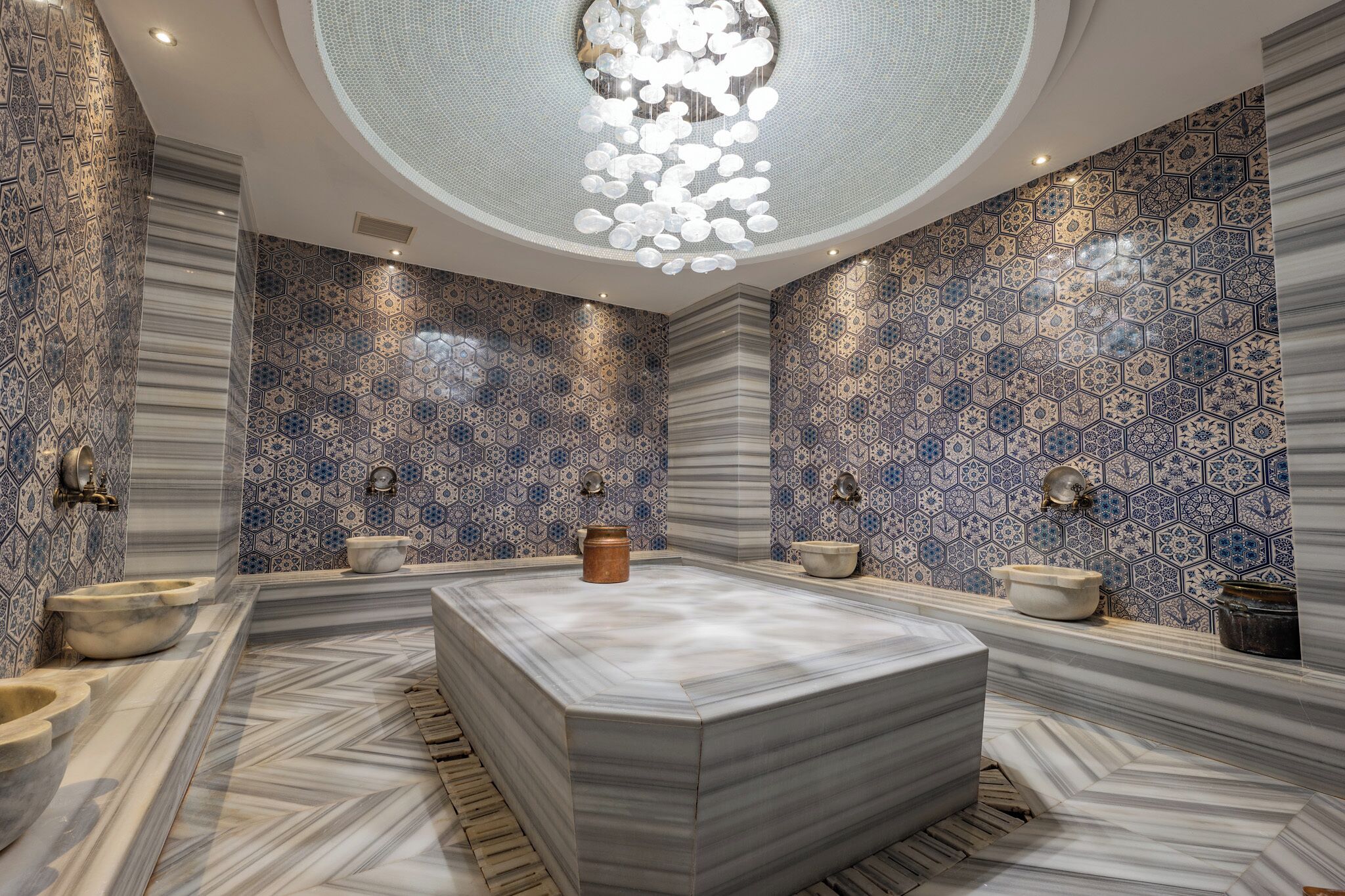 Ruang perawatan pasangan, sauna, hot tub, dan pemandian Turki/hammam