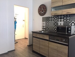 Apartment, 2 Bedrooms, Kitchen | Private kitchen | Full-size fridge, microwave, oven, stovetop - Top Apartment Vienna Mariahilf (Vienna)