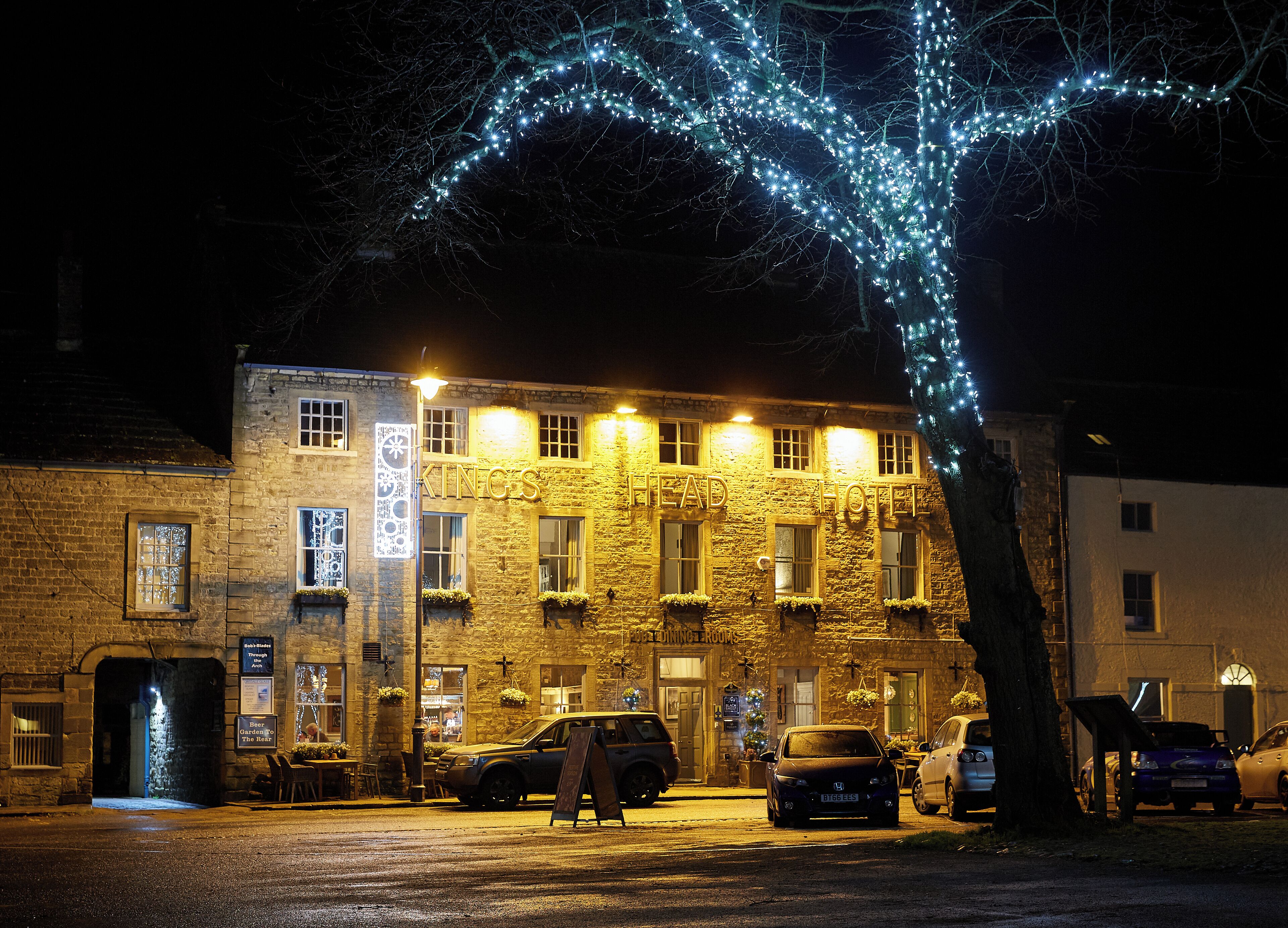 المنشأة من الخارج