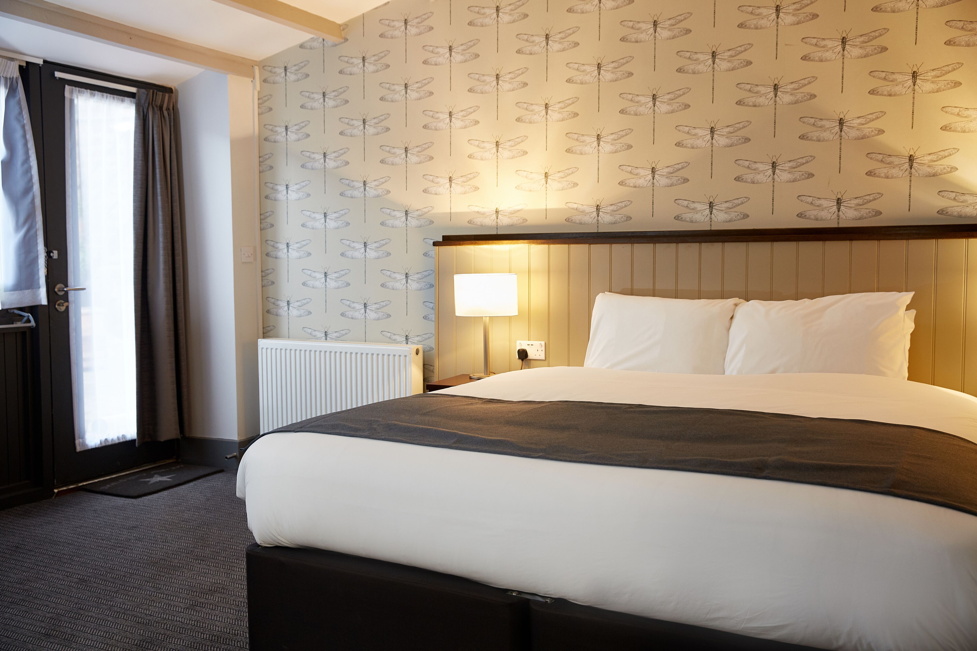 standard double room | desk, iron/ironing board, free wifi, bed sheets