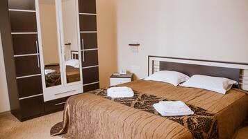 Suite | Minibar, in-room safe, soundproofing, free cribs/infant beds