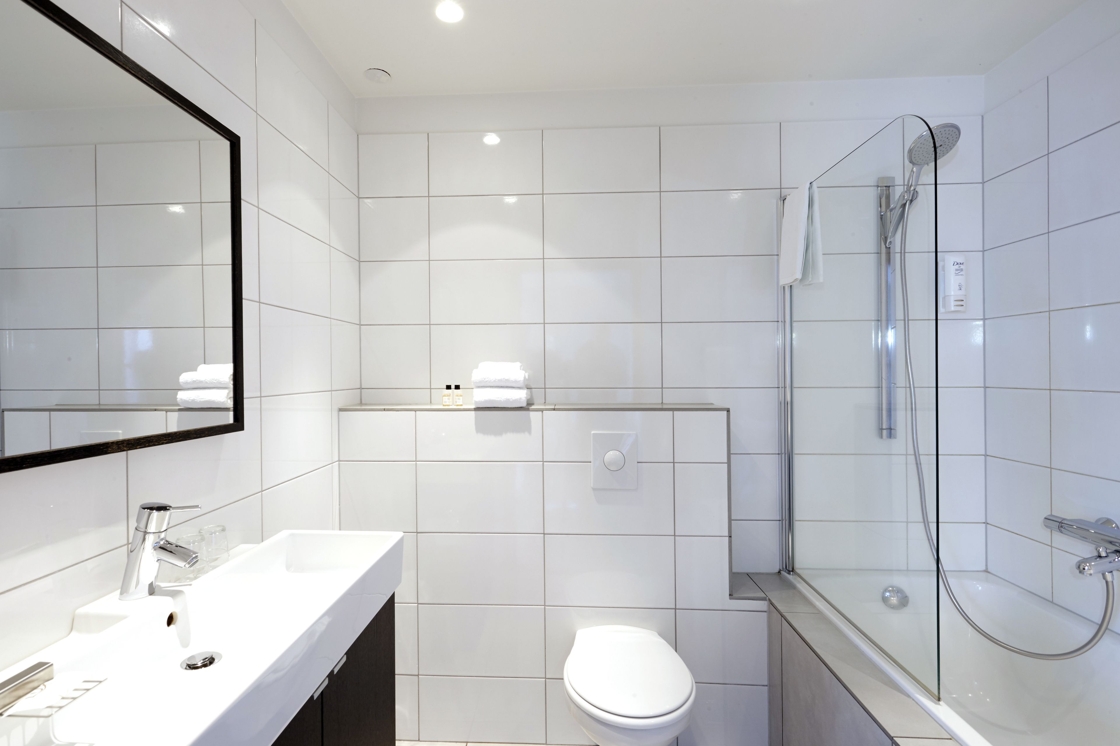 superior room, 1 queen bed, ocean view | bathroom | free toiletries, hair dryer, towels, soap