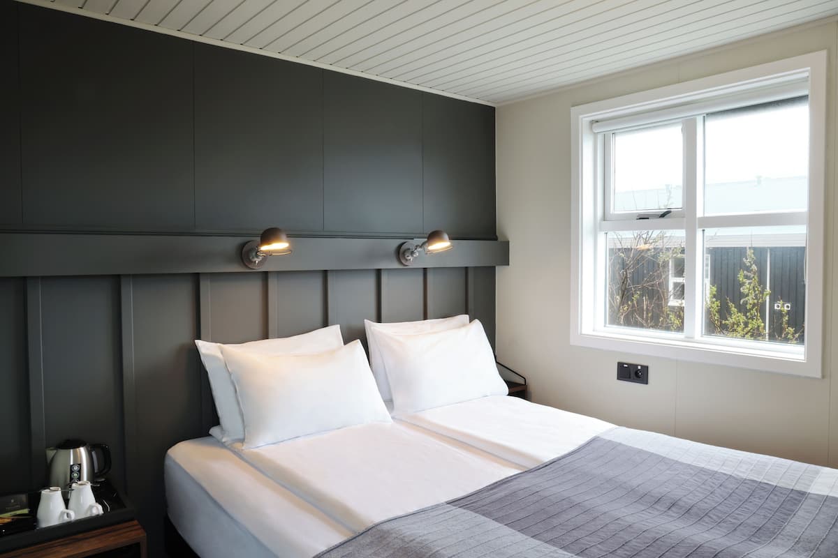 In-room safe, desk, free cribs/infant beds, free WiFi