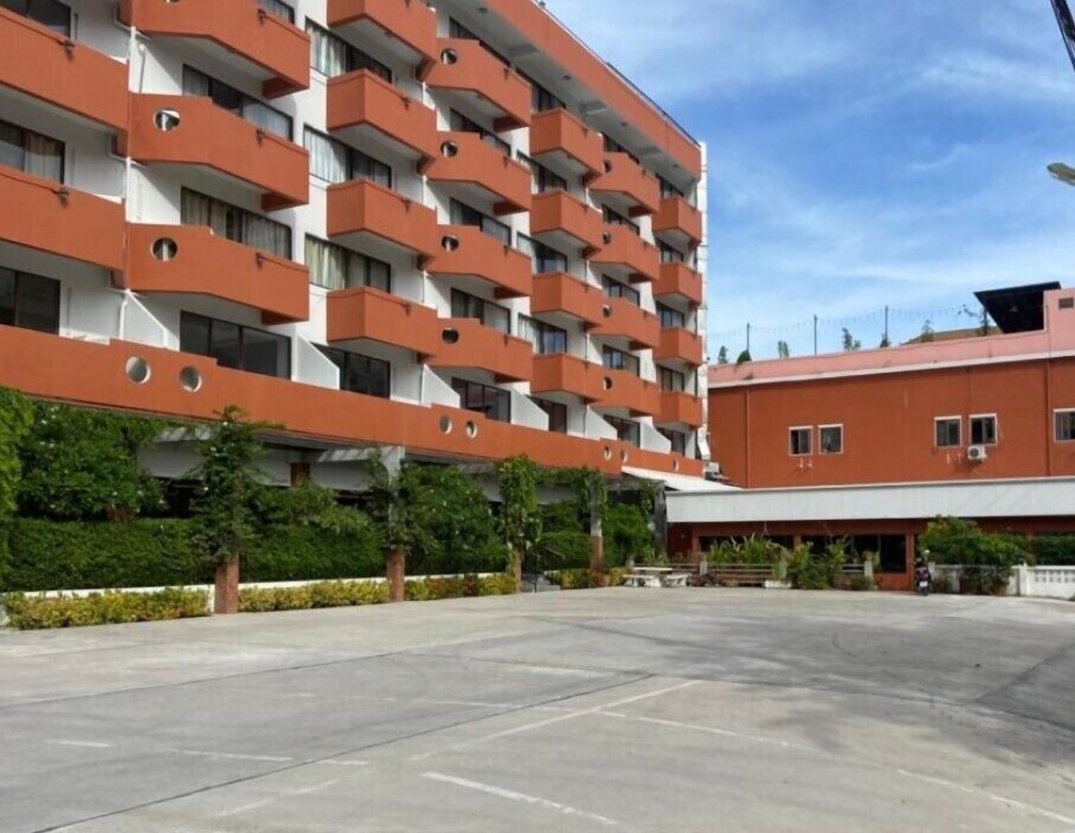 Mặt tiền nơi lưu trú