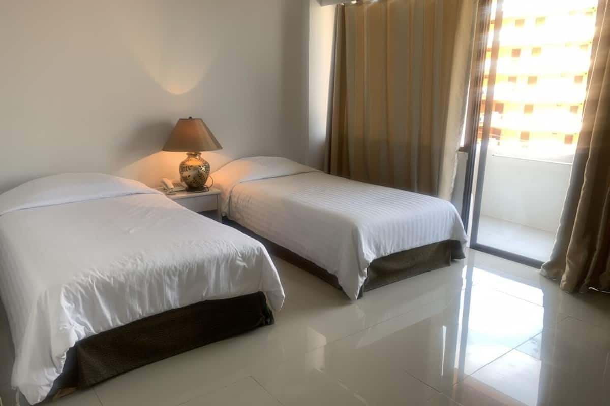 Twin kamer, balkon | Een bureau, gratis wifi