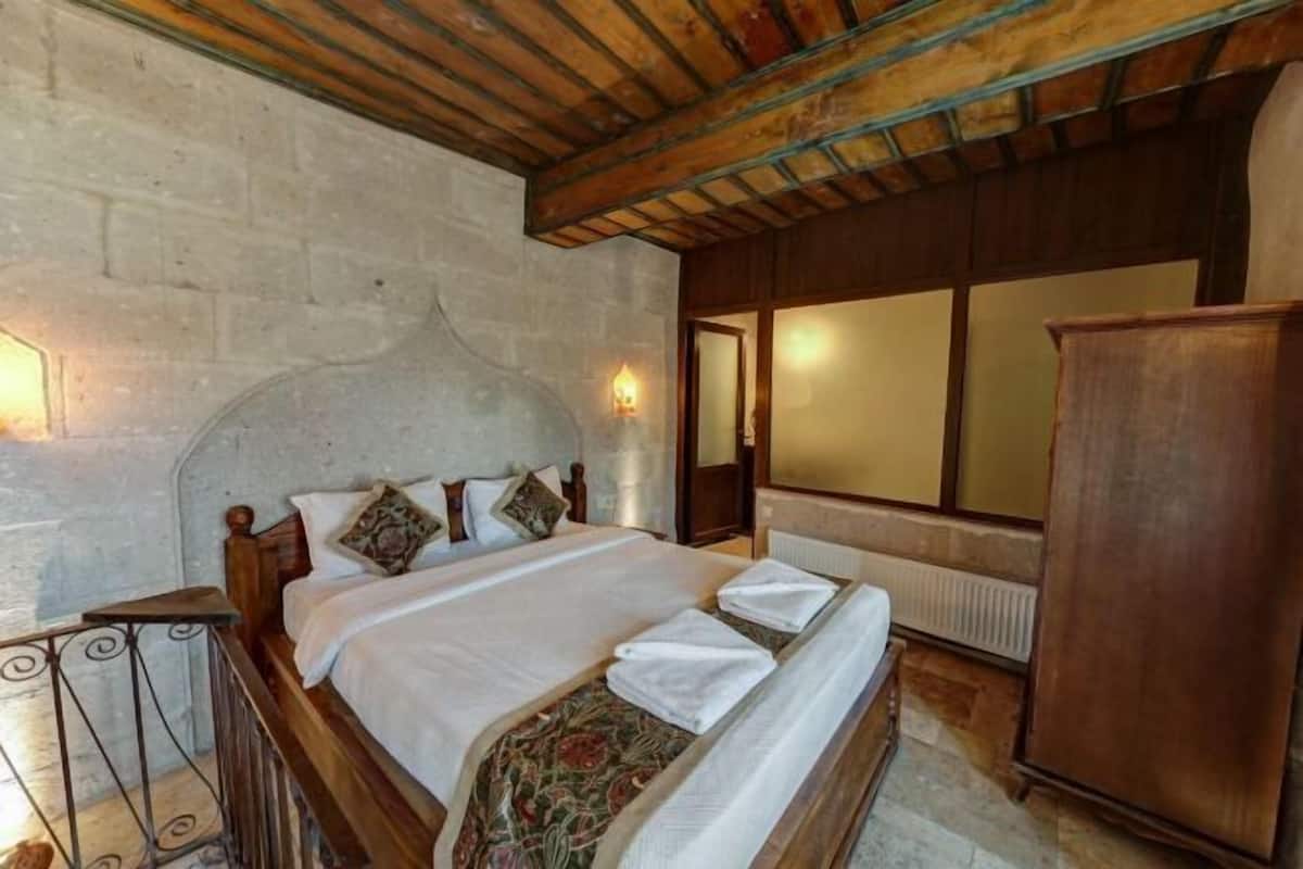 1 bedroom, minibar, in-room safe, individually decorated