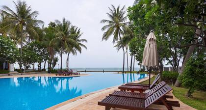 Baan LonSai Beachfront Condominium