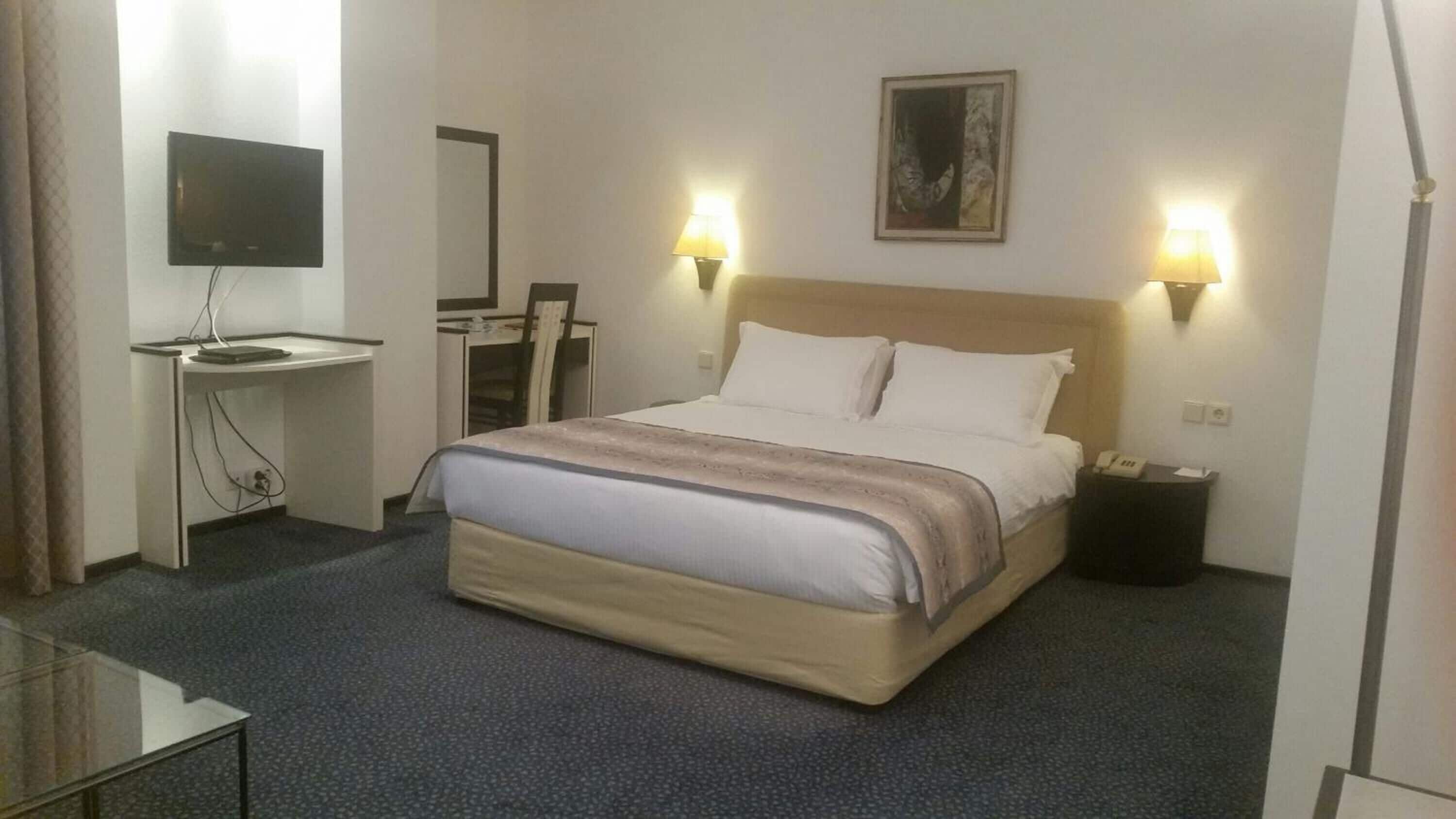 Photo - King Hotel Guvenlik