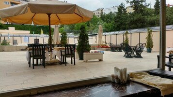 Breakfast, lunch, dinner served; Turkish cuisine