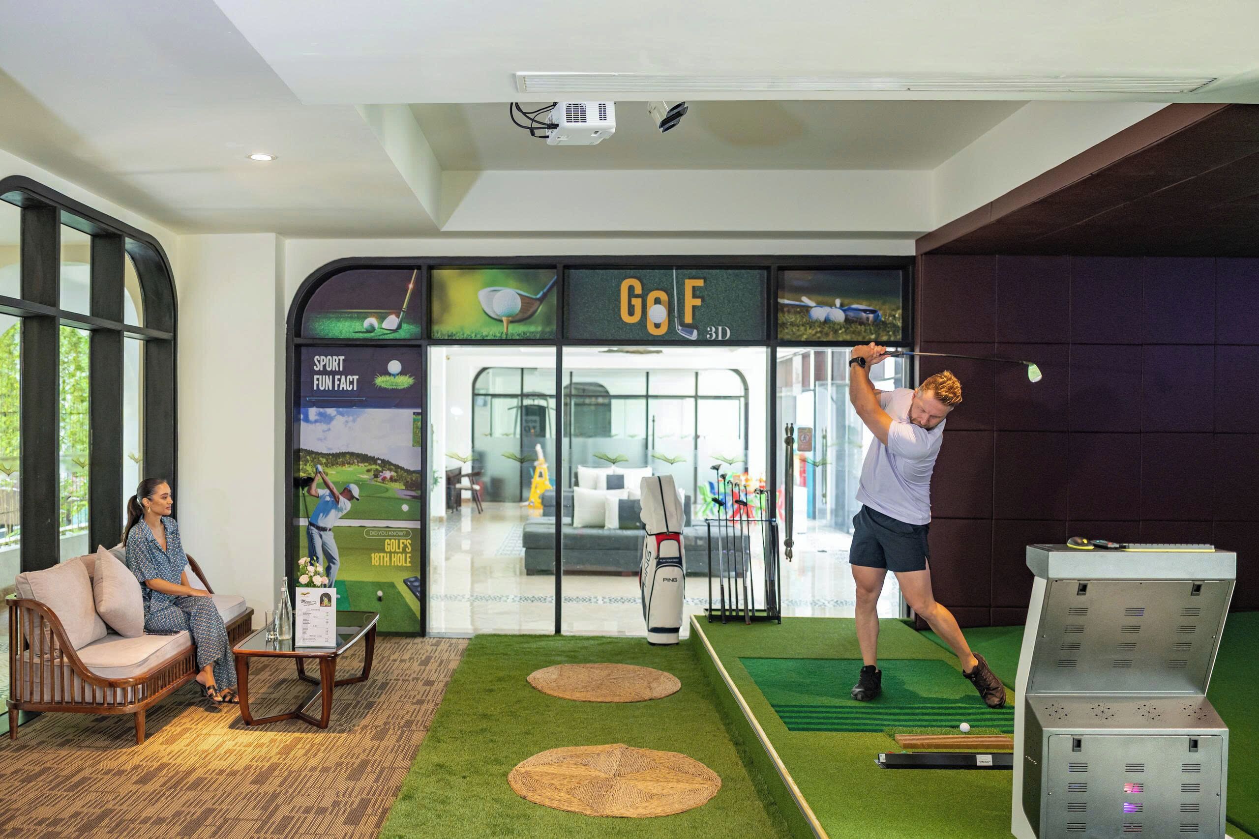 室內高爾夫球練習場