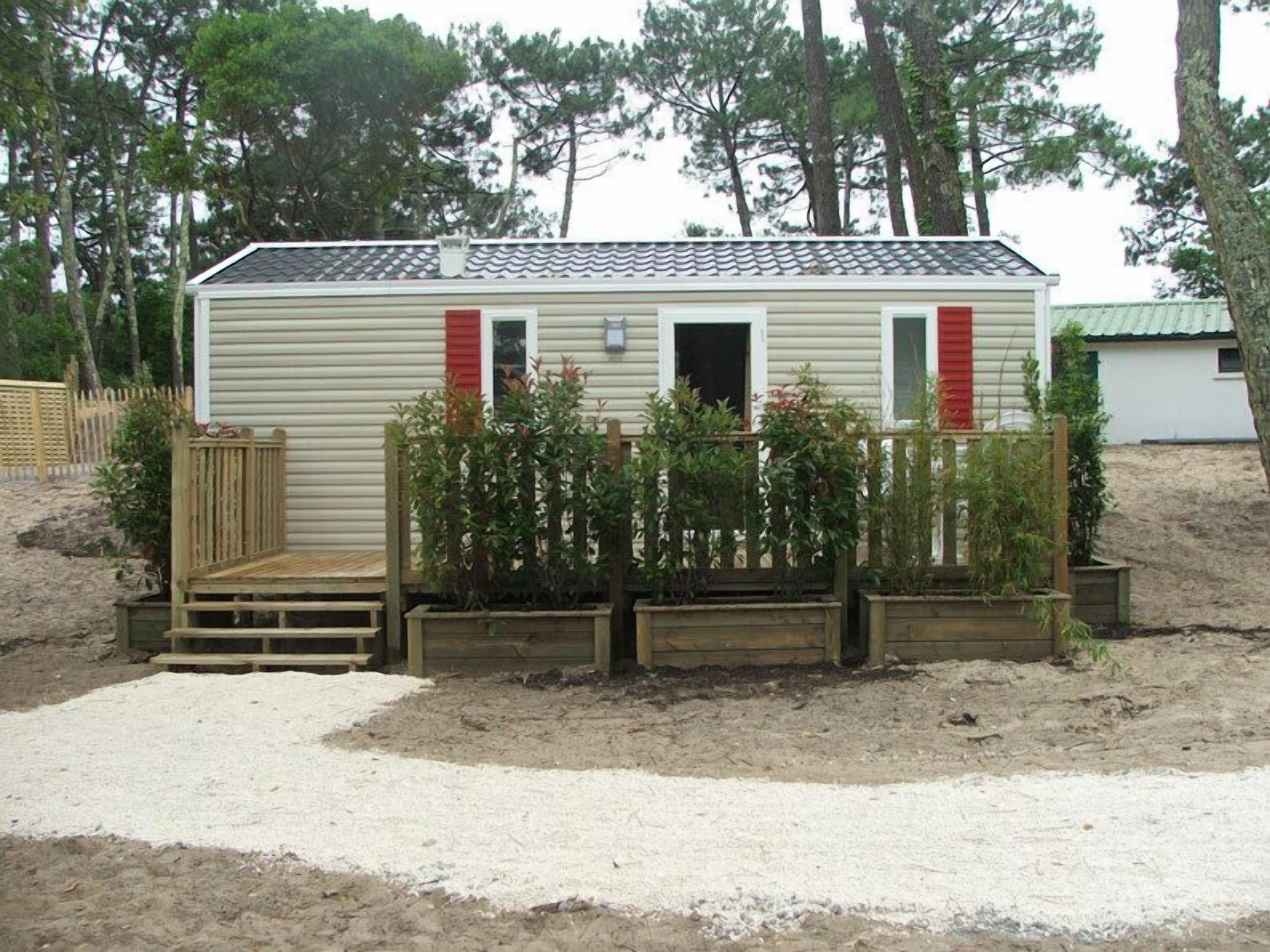 mobile home, 2 bedrooms | individually decorated, blackout curtains, free wifi