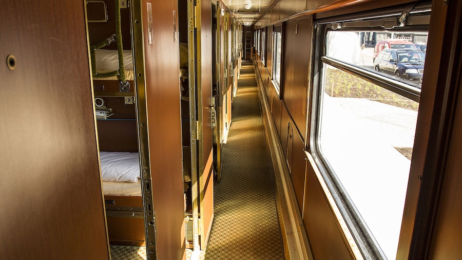 Train Lodge Amsterdam - Hostel