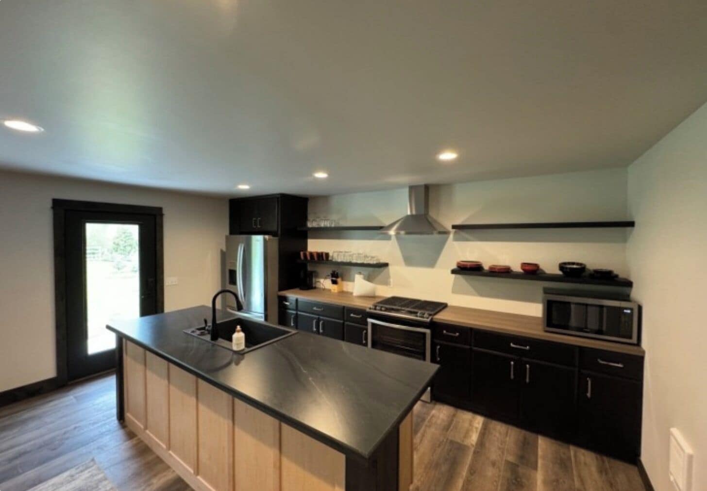 プレミア キャビン | アイロン / アイロン台、WiFi (無料)、ベッドシーツ