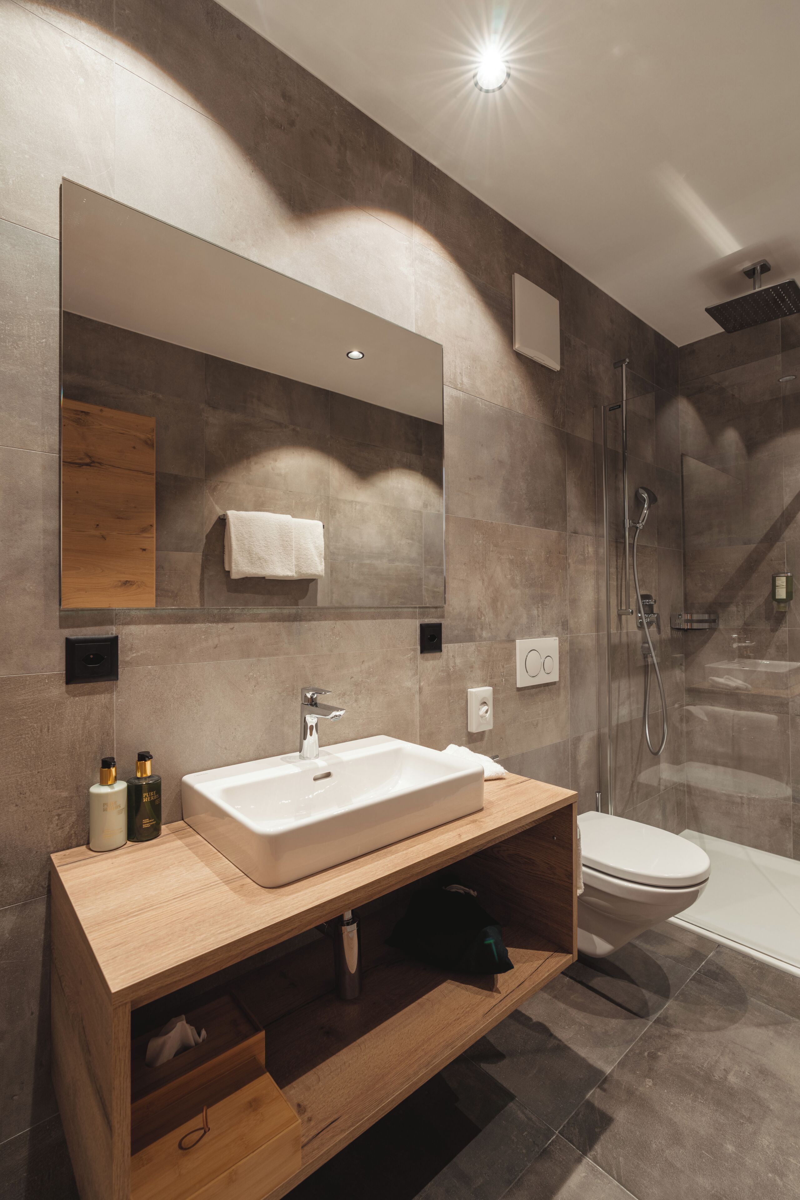 Photo - Zermatt Budget Rooms