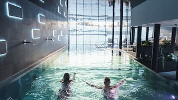 Indoor pool, pool loungers