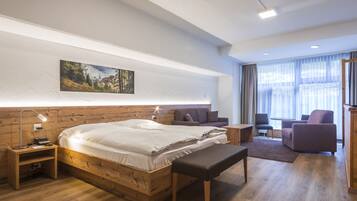 2 soveværelser, allergivenligt sengetøj, minibar, pengeskab på værelset