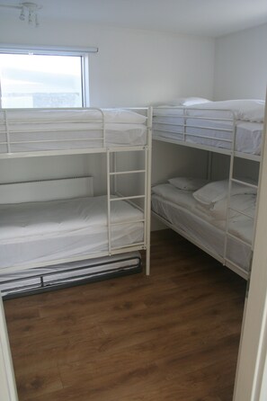 Basic-Vierbettzimmer, 3 Schlafzimmer, Bergblick