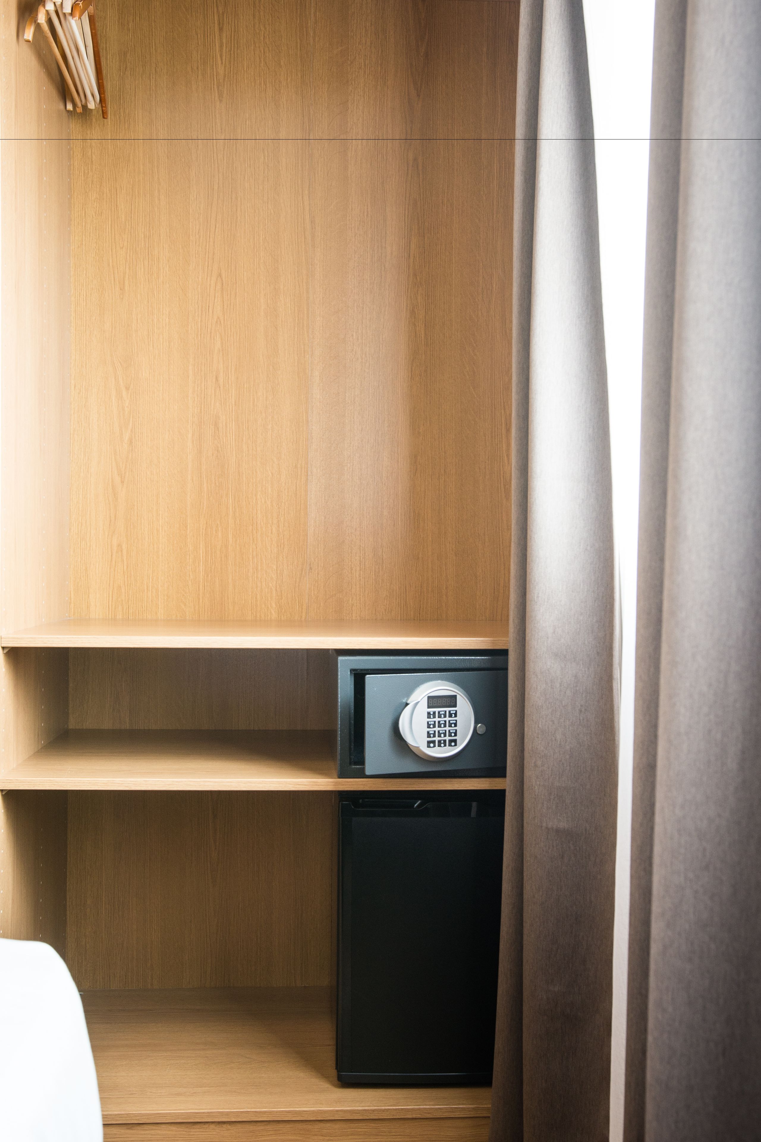 triple room - self check-in | safe