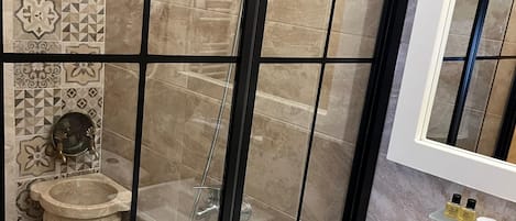 Standard Room | Bathroom | Shower, designer toiletries, hair dryer, slippers
