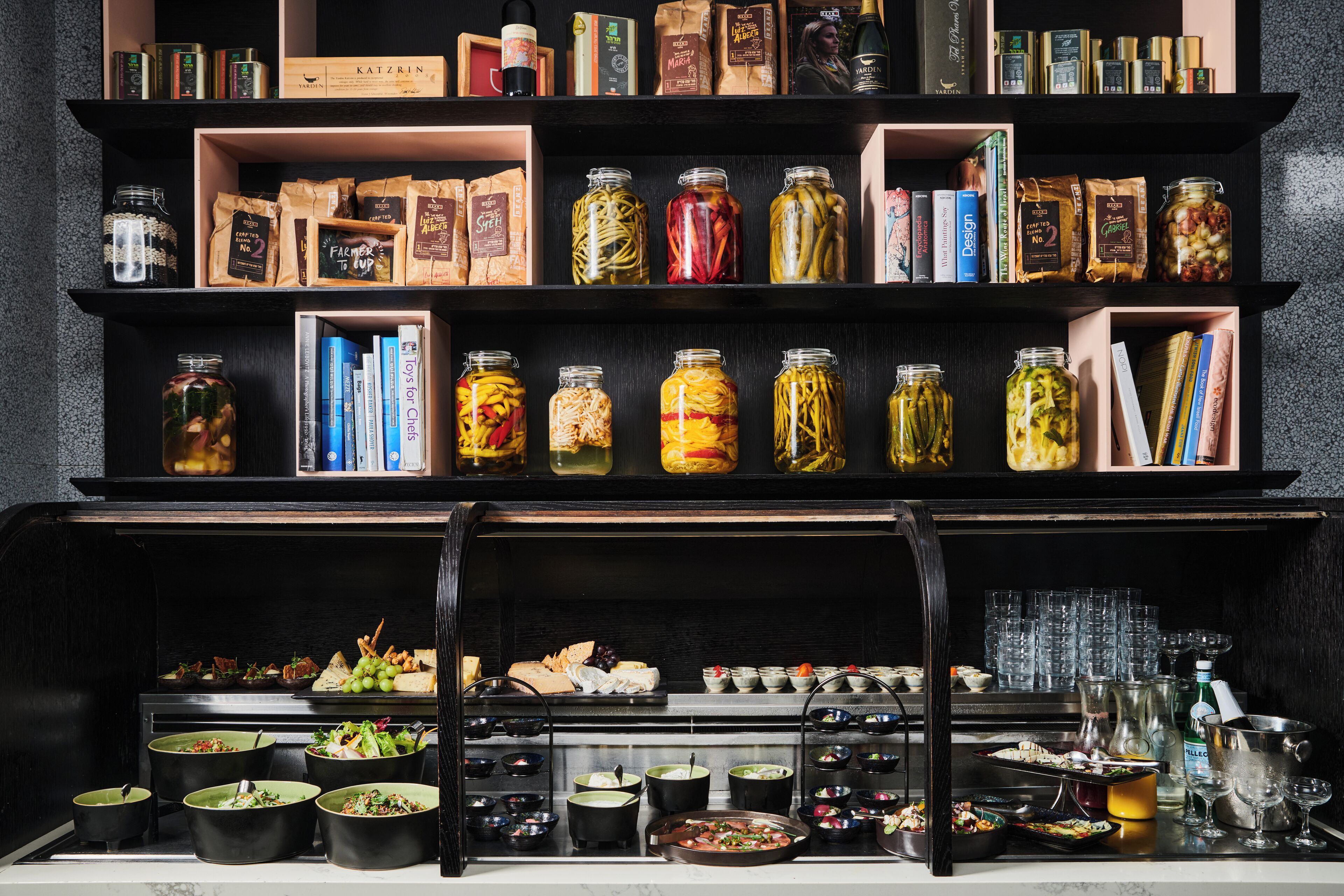 daily cooked-to-order breakfast (ils 80 per person)