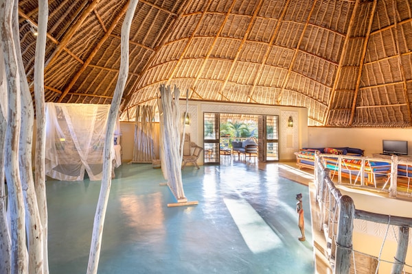 Villa (Blue Coral) | In-room safe, soundproofing, cribs (free), bed sheets