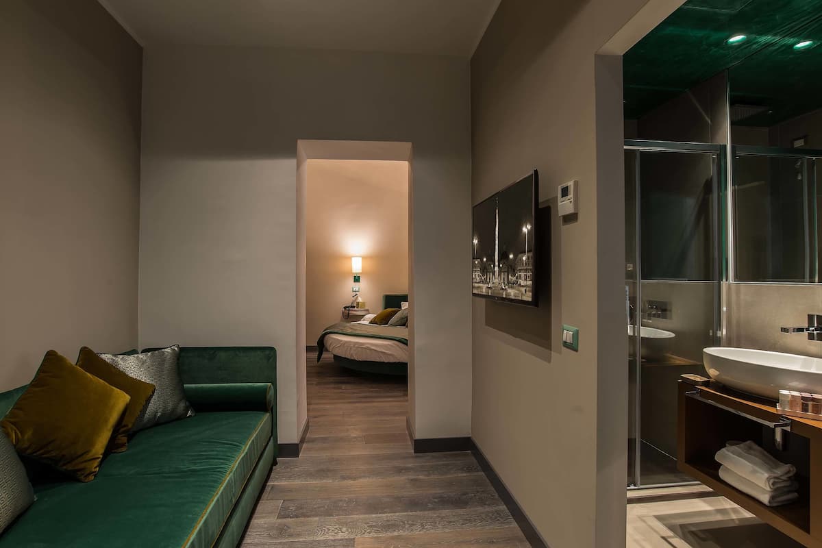 Premium bedding, down comforters, memory foam beds, minibar