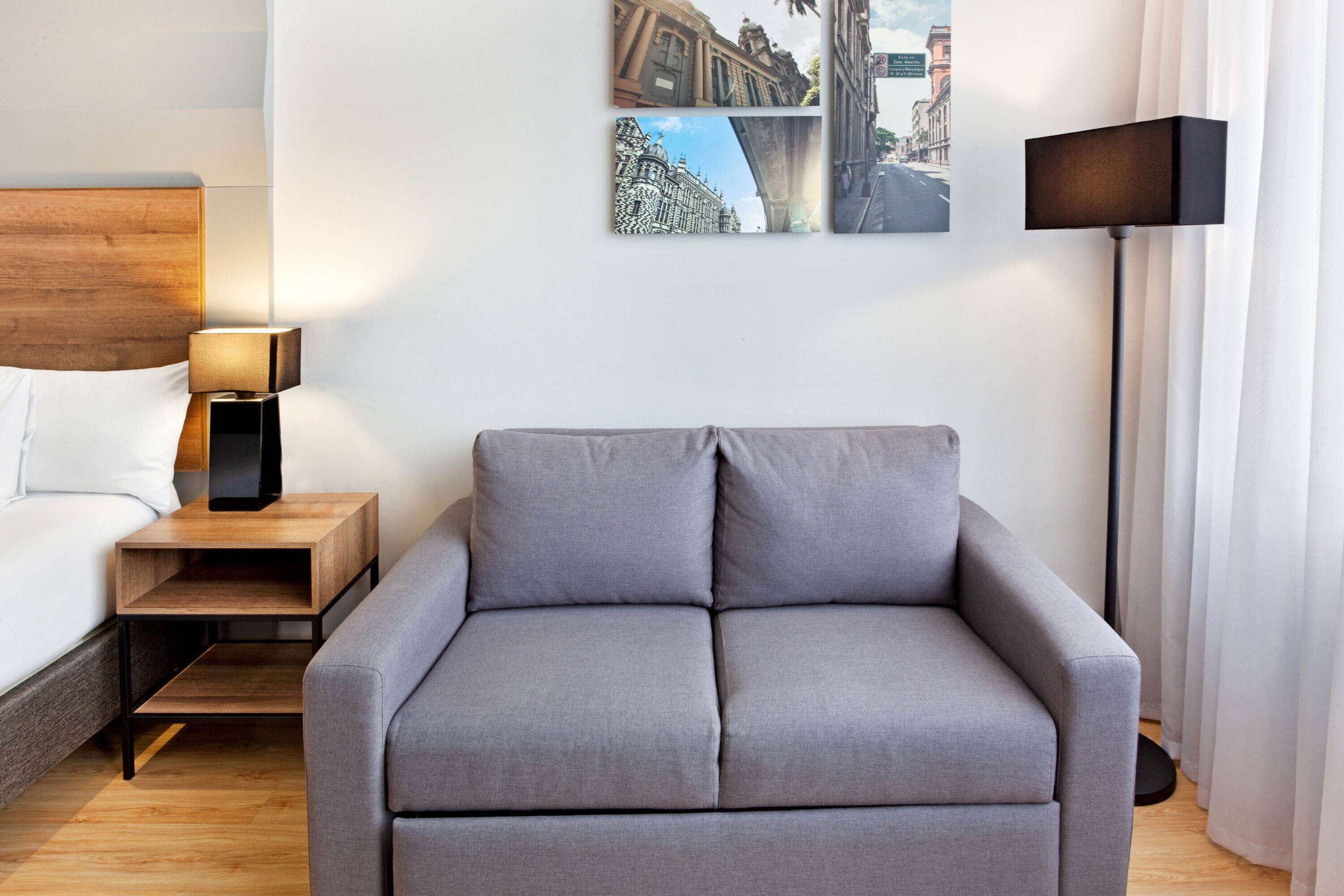 junior suite, 1 king bed, non smoking, city view | 1 bedroom, premium bedding, pillow-top beds, in-room safe