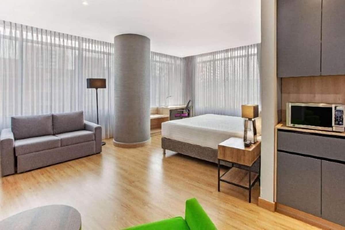 Premium bedding, pillow-top beds, in-room safe, desk