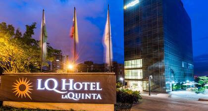 La Quinta by Wyndham Medellin