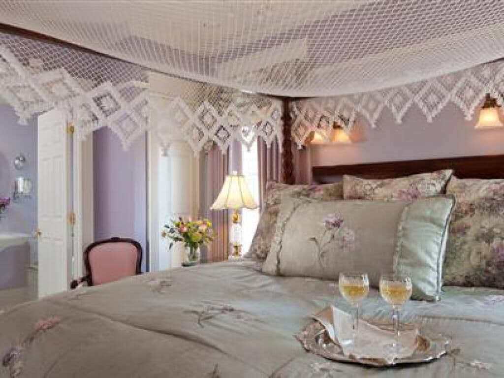 Luxury Double Room, Ensuite (Victorian Garden)