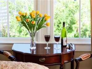 Premium Double Room, Ensuite, Lake View (Tuscan Dreams) - The Tower Cottage (Point Pleasant Beach)