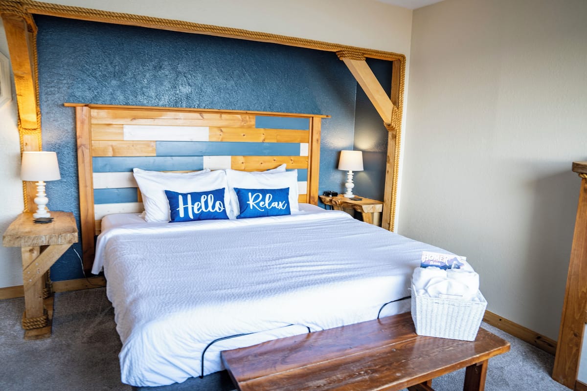 Superior Studio Suite, 1 King Bed, Ocean View, Oceanfront | Premium bedding, individually decorated, iron/ironing board, free WiFi