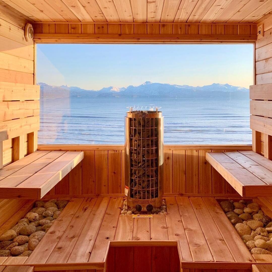 Couples treatment rooms, body treatments, hot stone massages