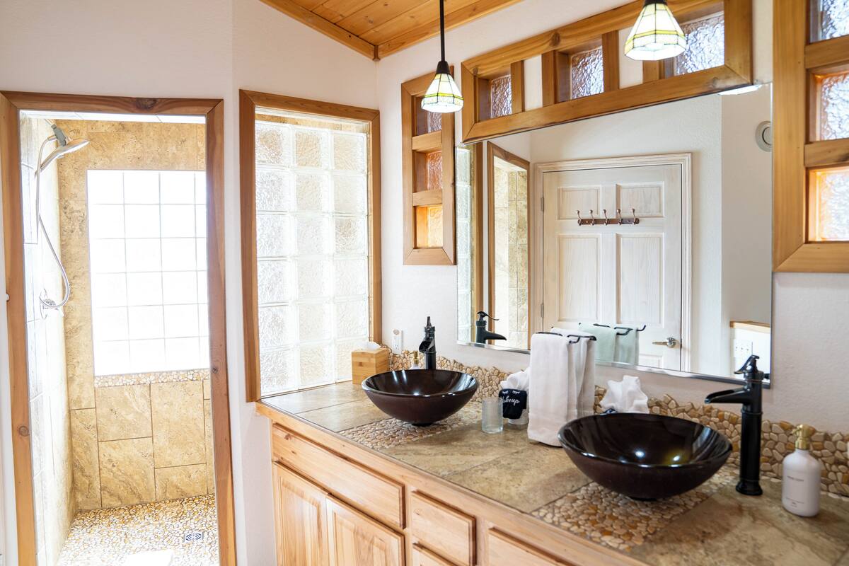 grand studio suite, 1 king bed with sofa bed, ocean view, oceanfront | 1 bedroom, premium bedding, individually decorated, iron/ironing board