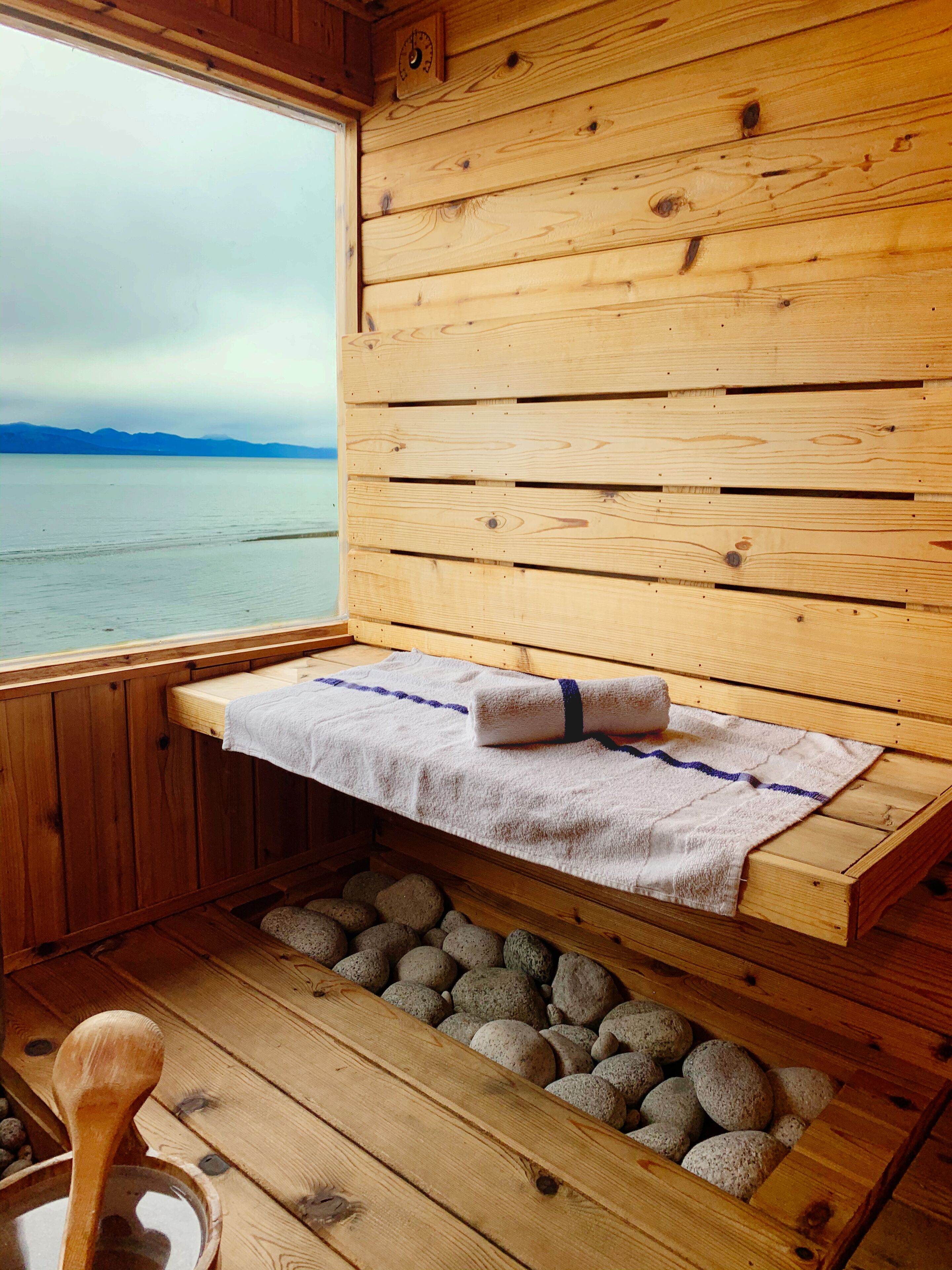 couples treatment room(s), body treatments, hot stone massages